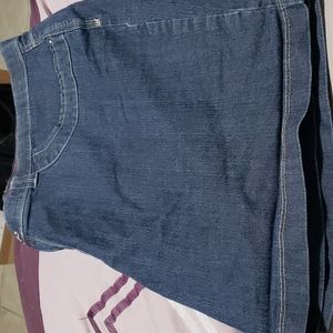 Lee 24W comfort waistband jean shorts